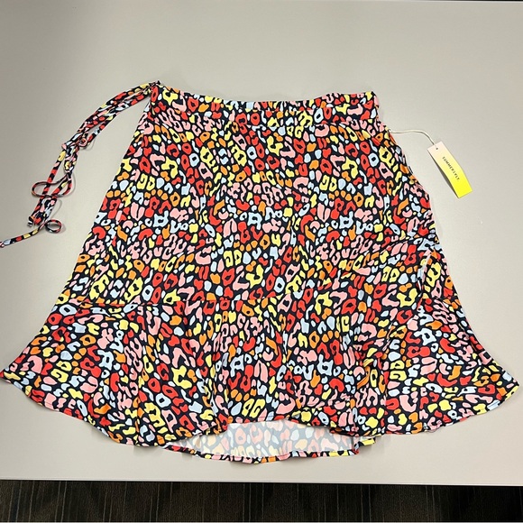 NWT Summersalt The Silky Luxe Short Beach to Brunch Wrap Skirt Size Large - Picture 2 of 6